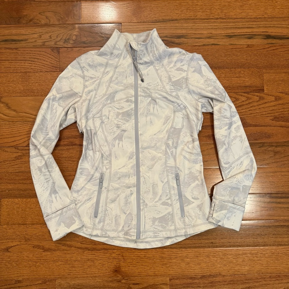 Lululemon Define Jacket - Picture 4 of 12